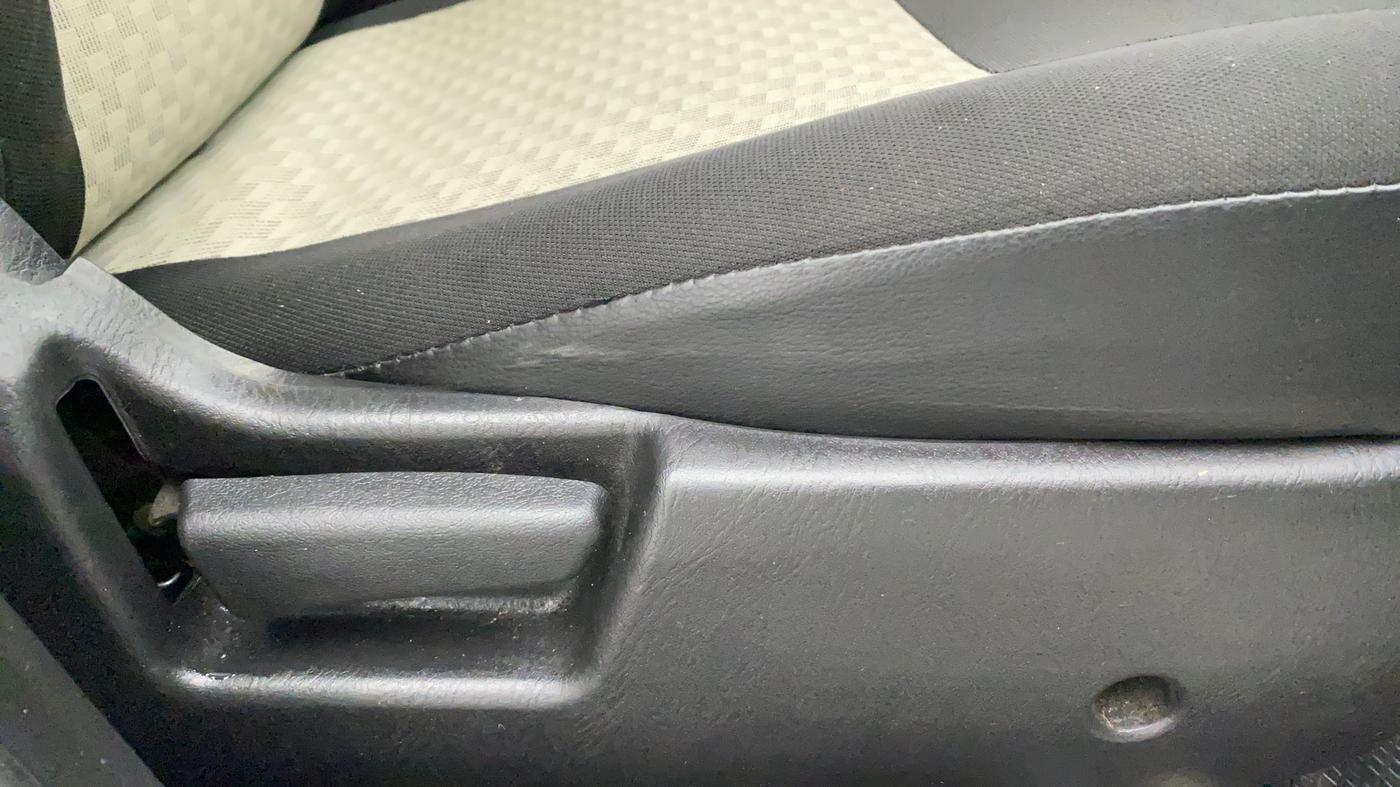 2021 Maruti Alto LXI, Petrol, Manual, 32,331 km, Driver Side Adjustment Panel