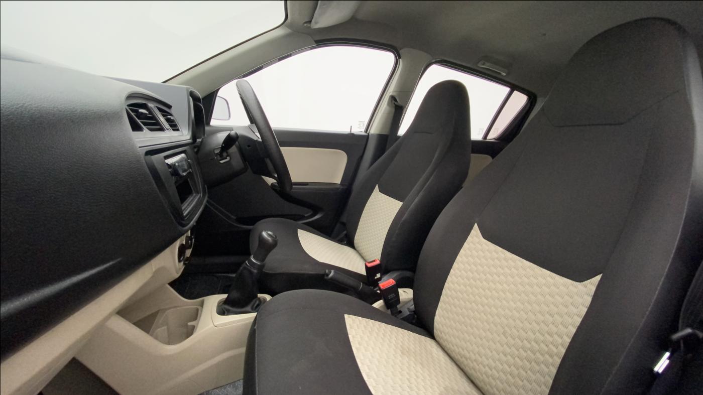 2021 Maruti Alto LXI, Petrol, Manual, 32,331 km, Right Side Front Door Cabin