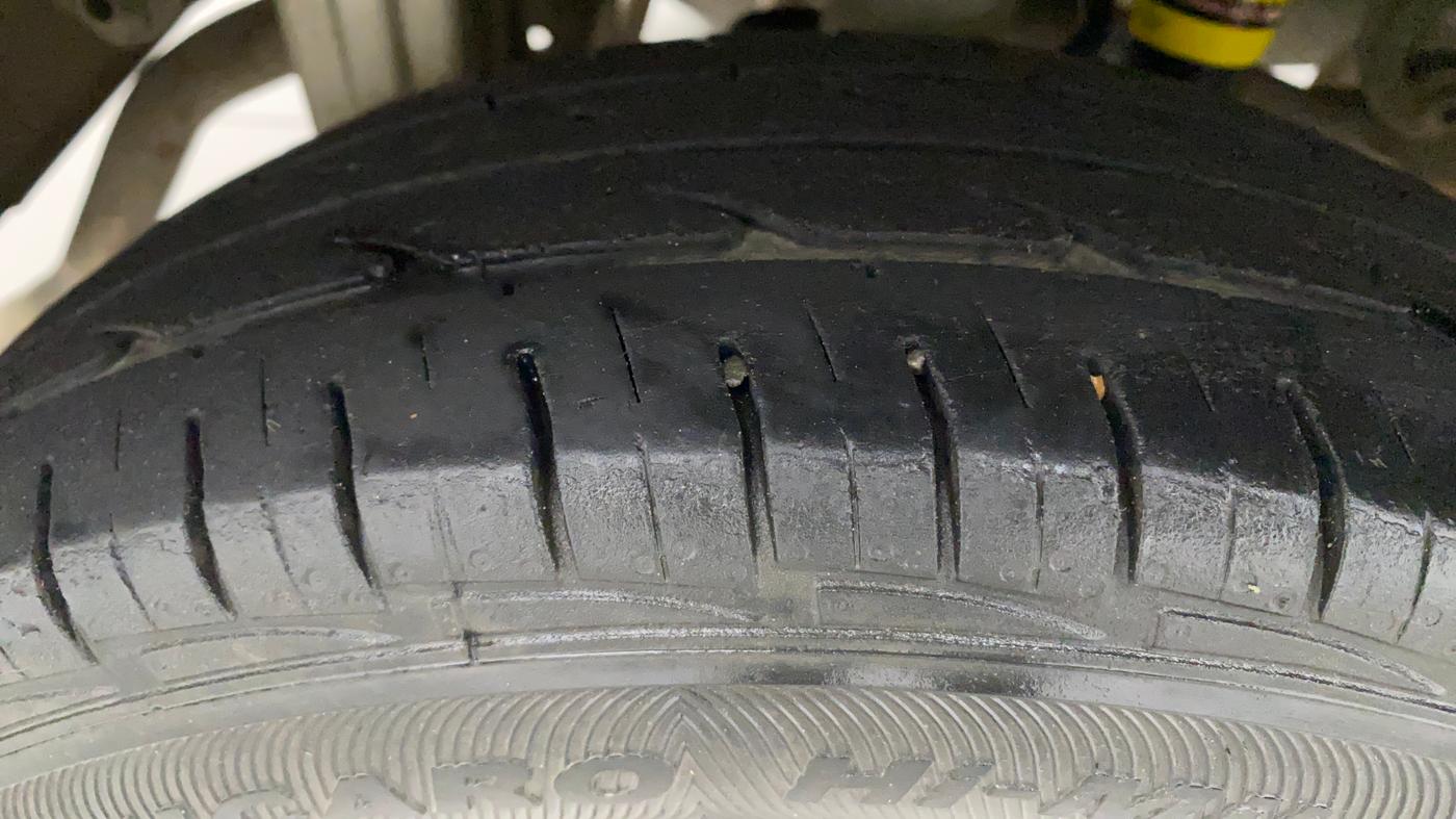 2021 Maruti Alto LXI, Petrol, Manual, 32,331 km, Right Rear Tyre Tread