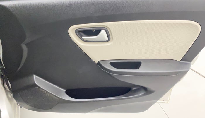 2021 Maruti Alto LXI, Petrol, Manual, 32,331 km, Driver Side Door Panels Control