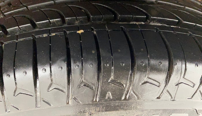 2017 Maruti Celerio VXI AMT, Petrol, Automatic, 61,608 km, Left Rear Tyre Tread