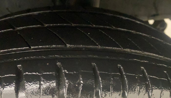 2021 Renault Kwid CLIMBER 1.0 AMT, Petrol, Automatic, 51,026 km, Left Rear Tyre Tread