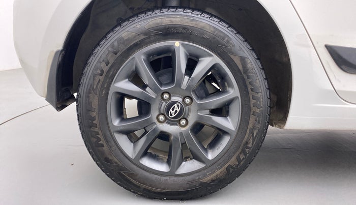 2018 Hyundai Elite i20 ASTA 1.2, Petrol, Manual, 22,876 km, Right Rear Wheel