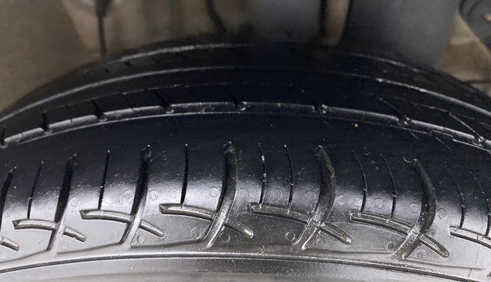 2018 Hyundai Elite i20 ASTA 1.2, Petrol, Manual, 22,876 km, Left Rear Tyre Tread