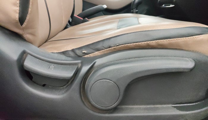 2015 Hyundai Elite i20 ASTA 1.2, Petrol, Manual, 55,920 km, Driver Side Adjustment Panel