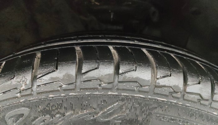 2015 Hyundai Elite i20 ASTA 1.2, Petrol, Manual, 55,920 km, Right Front Tyre Tread