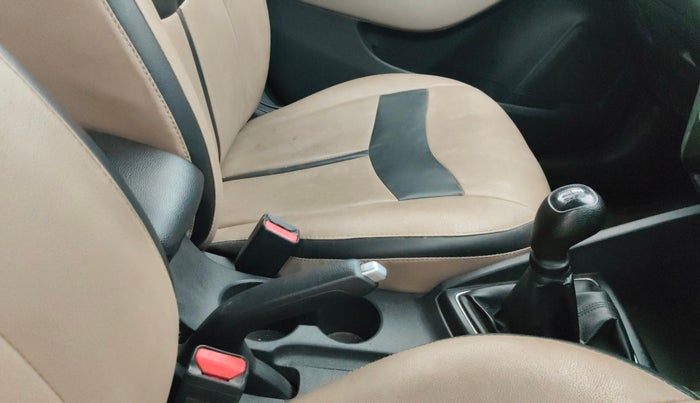 2015 Hyundai Elite i20 ASTA 1.2, Petrol, Manual, 55,920 km, Gear Lever