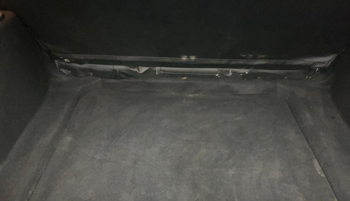 2020 Tata ALTROZ XZ PETROL, Petrol, Manual, 52,416 km, Boot Inside