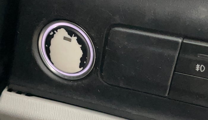 2020 Tata ALTROZ XZ PETROL, Petrol, Manual, 52,416 km, Keyless Start/ Stop Button