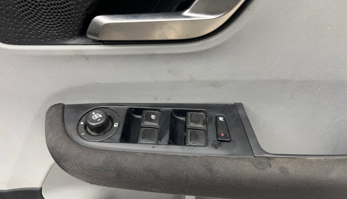 2020 Tata ALTROZ XZ PETROL, Petrol, Manual, 52,416 km, Driver Side Door Panels Control