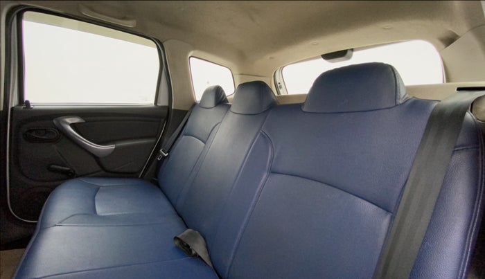 2014 Renault Duster 85 PS RXE DIESEL, Diesel, Manual, 1,10,144 km, Right Side Rear Door Cabin