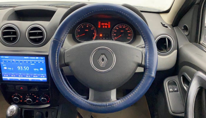 2014 Renault Duster 85 PS RXE DIESEL, Diesel, Manual, 1,10,144 km, Steering Wheel Close Up
