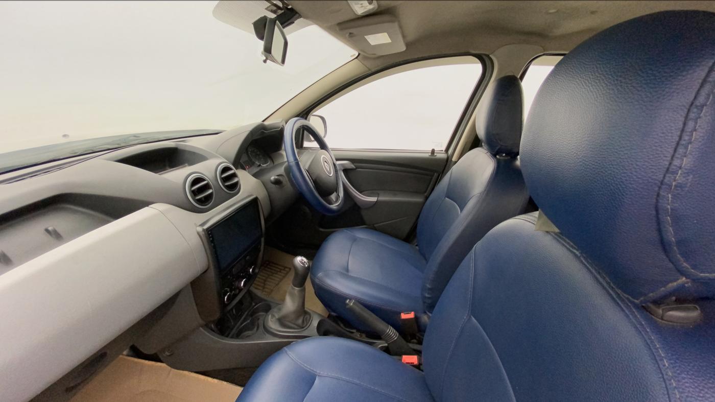 2014 Renault Duster 85 PS RXE DIESEL, Diesel, Manual, 1,10,144 km, Right Side Front Door Cabin