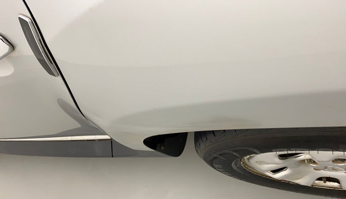 2014 Renault Duster 85 PS RXE DIESEL, Diesel, Manual, 1,10,144 km, Left quarter panel - Slightly dented