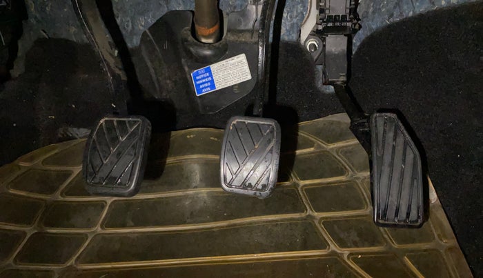 2018 Maruti Baleno DELTA PETROL 1.2, Petrol, Manual, 54,407 km, Pedals