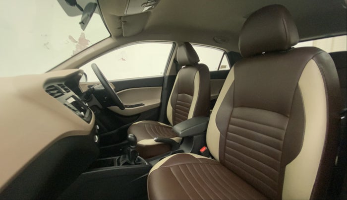 2020 Hyundai Elite i20 SPORTZ PLUS 1.2, Petrol, Manual, 9,411 km, Right Side Front Door Cabin