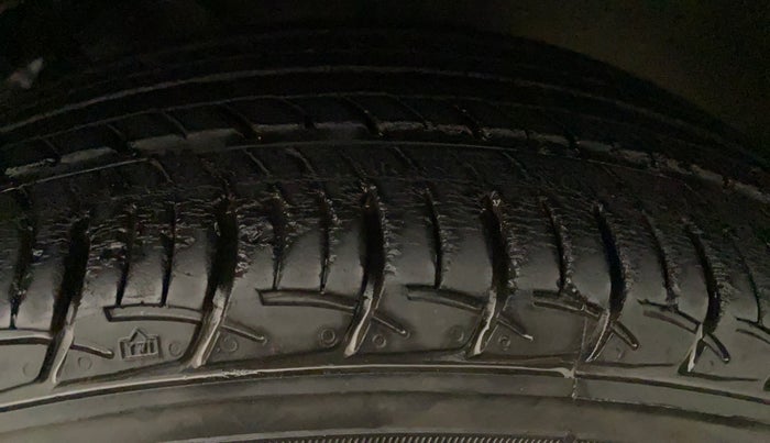 2020 Hyundai Elite i20 SPORTZ PLUS 1.2, Petrol, Manual, 9,411 km, Left Rear Tyre Tread