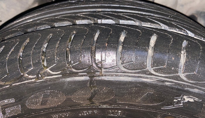 2019 Ford Ecosport TITANIUM 1.5L PETROL, Petrol, Manual, 1,23,326 km, Right Front Tyre Tread