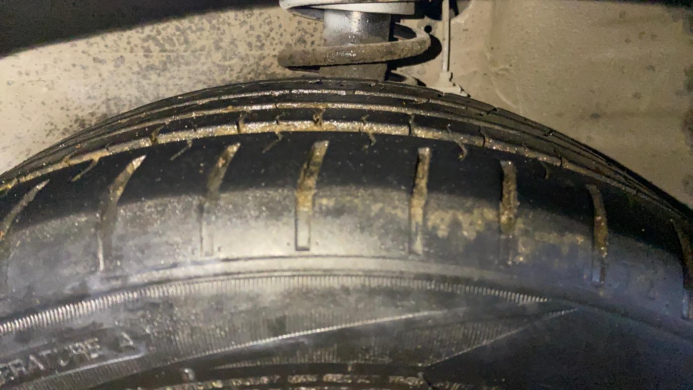 2018 Maruti Alto K10 VXI (O) AMT, Petrol, Automatic, 57,189 km, Left Front Tyre Tread