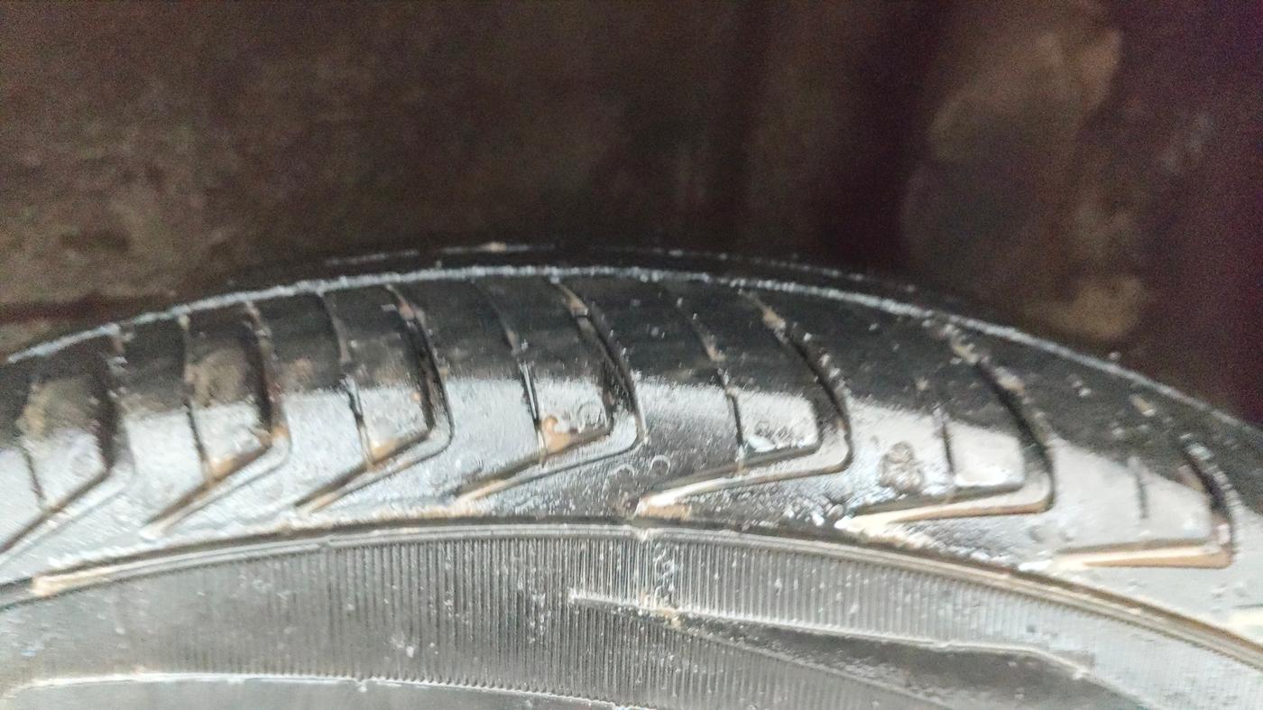 2021 Maruti New Wagon-R LXI CNG (O) 1.0, CNG, Manual, 40,070 km, Left Rear Tyre Tread