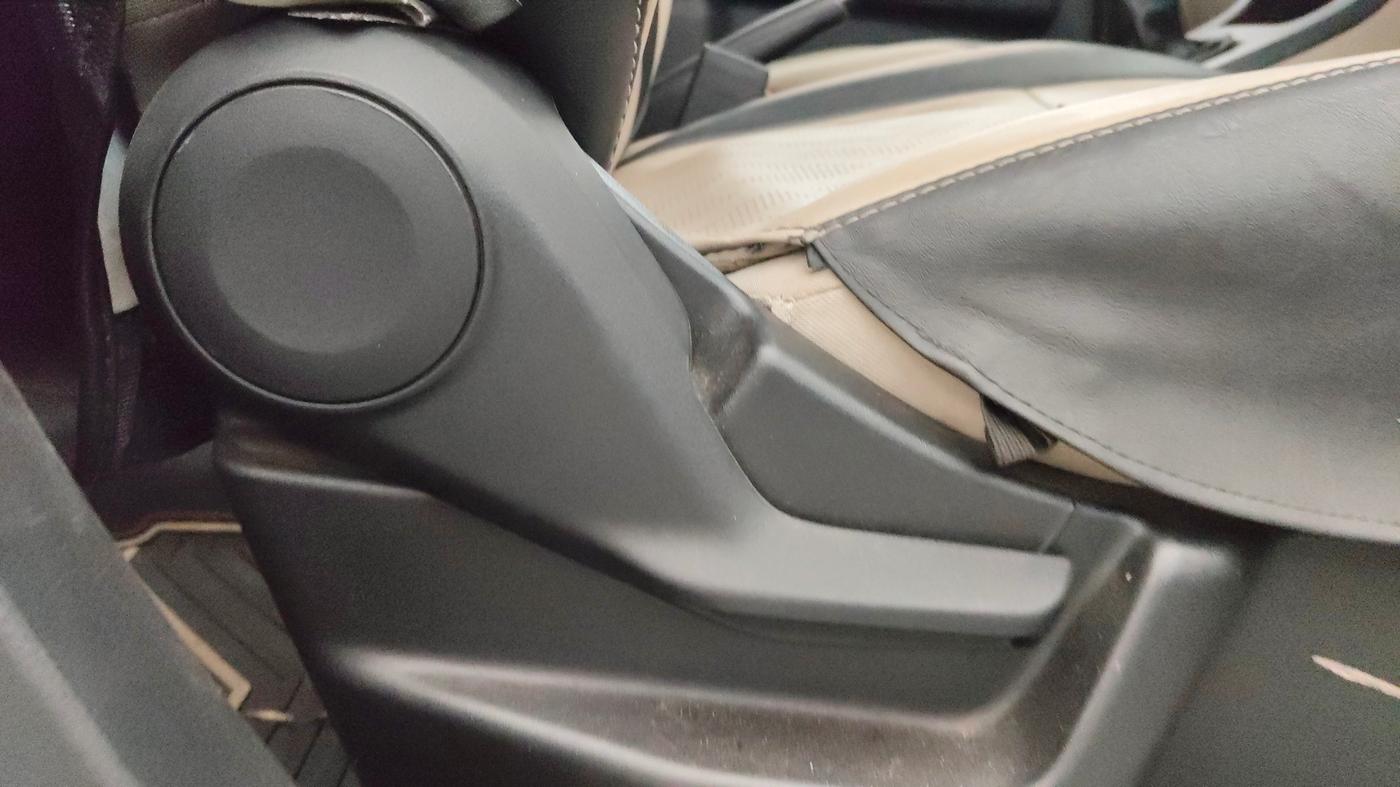 2021 Maruti New Wagon-R LXI CNG (O) 1.0, CNG, Manual, 40,070 km, Driver Side Adjustment Panel