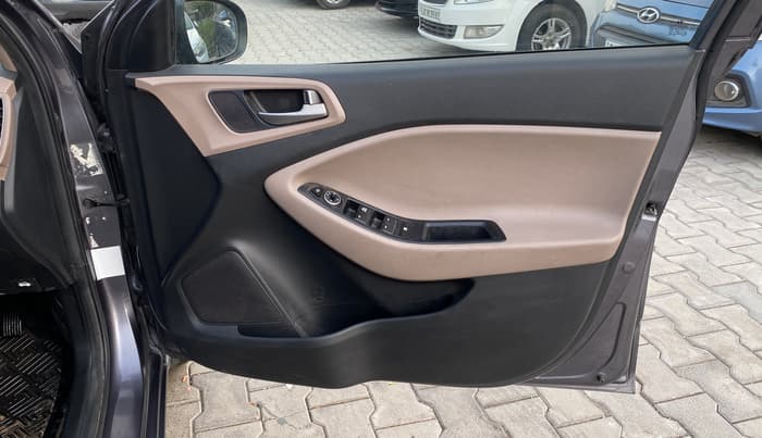 2019 Hyundai Elite i20 SPORTZ PLUS  1.2 CVT, Petrol, Automatic, 67,194 km, Driver Side Door Panels Control