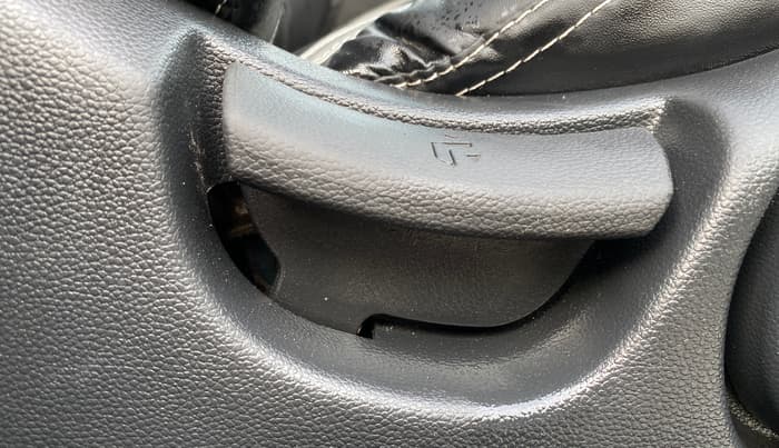 2019 Hyundai Elite i20 SPORTZ PLUS  1.2 CVT, Petrol, Automatic, 67,194 km, Driver Side Adjustment Panel