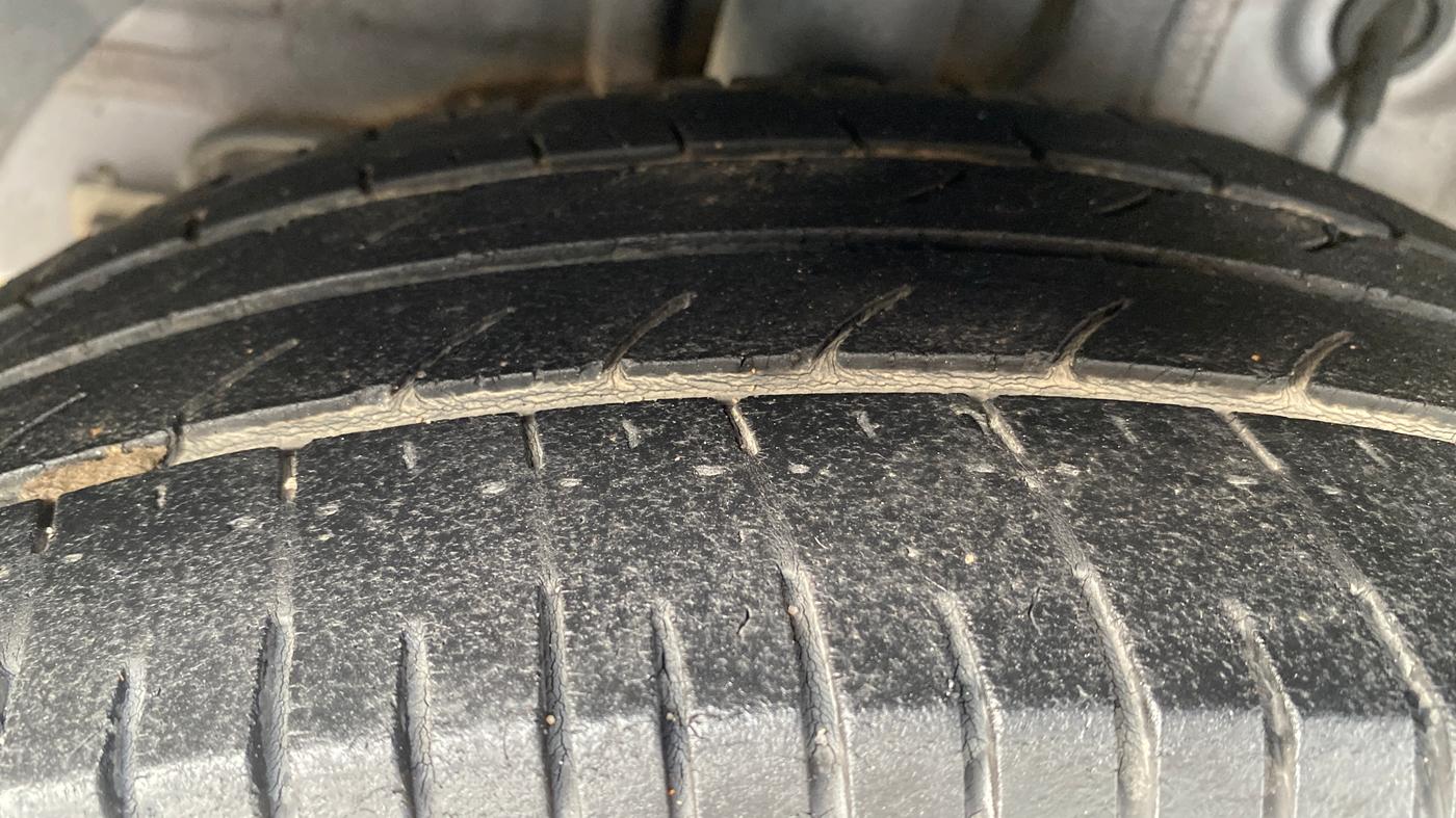 2019 Hyundai Elite i20 SPORTZ PLUS  1.2 CVT, Petrol, Automatic, 67,194 km, Right Rear Tyre Tread