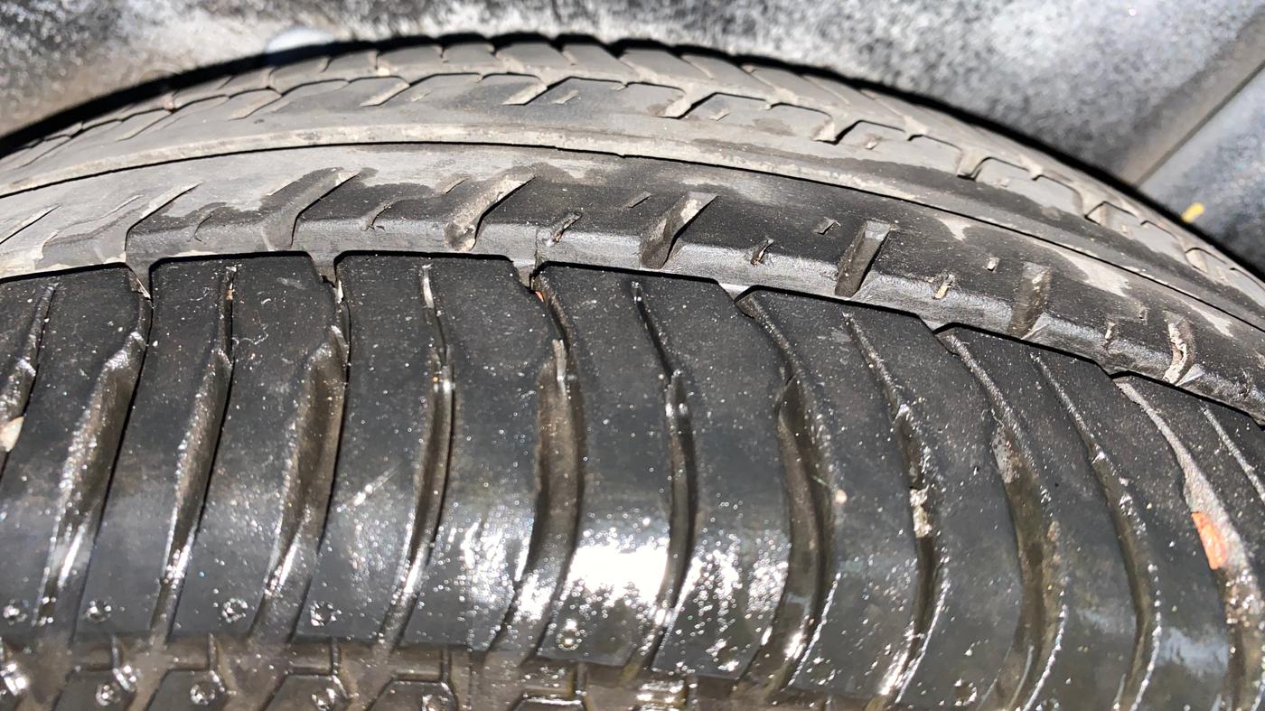 2015 Ford Ecosport TITANIUM 1.5L PETROL AT, Petrol, Automatic, 40,228 km, Left Rear Tyre Tread