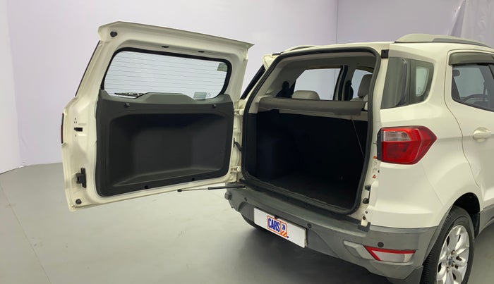2015 Ford Ecosport TITANIUM 1.5L PETROL AT, Petrol, Automatic, 40,228 km, Boot Door Open