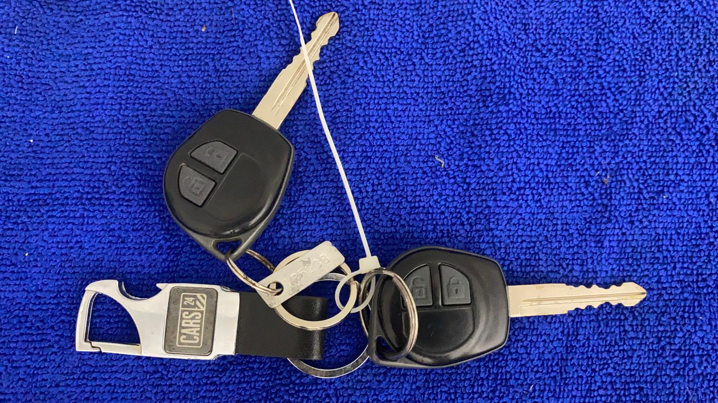 2012 Maruti Swift Dzire ZXI, Petrol, Manual, 60,719 km, Key Close Up