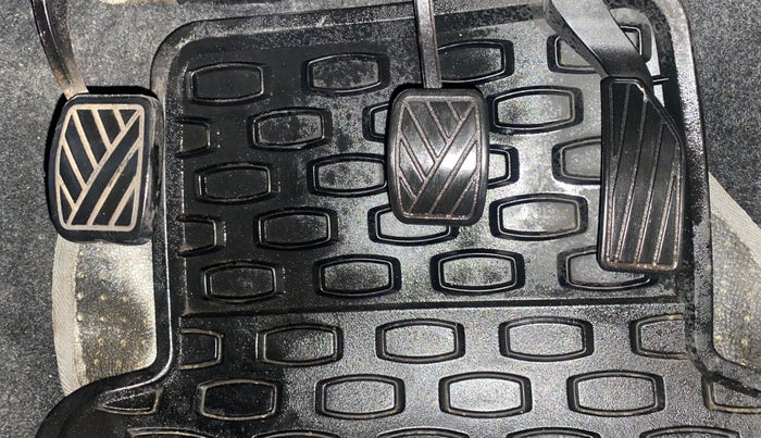 2012 Maruti Swift Dzire ZXI, Petrol, Manual, 60,719 km, Pedals