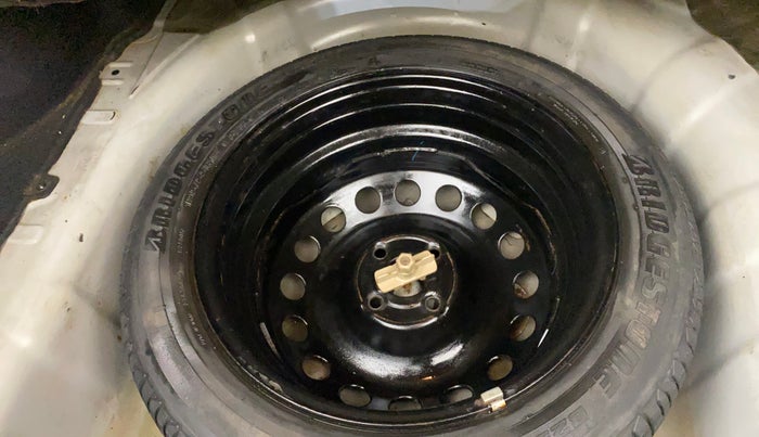 2014 Hyundai Verna FLUIDIC 1.6 CRDI SX, Diesel, Manual, 1,44,910 km, Spare Tyre