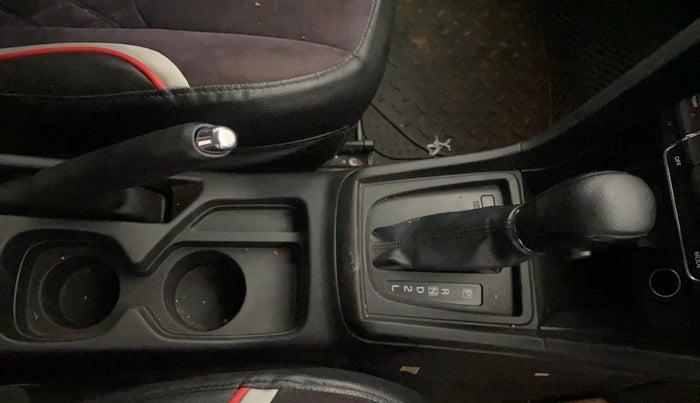 2020 Maruti Vitara Brezza ZXI PLUS AT SHVS, Petrol, Automatic, 38,285 km, Gear Lever