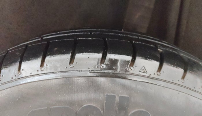 2014 Nissan Micra Active XV, Petrol, Manual, 47,870 km, Left Rear Tyre Tread