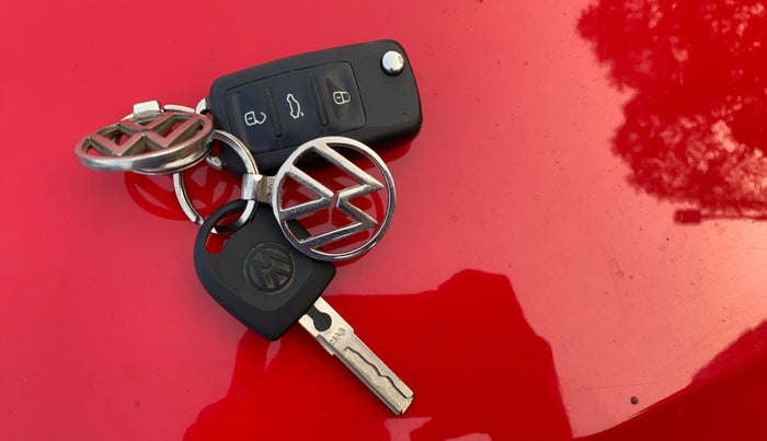 2021 Volkswagen Polo COMFORTLINE 1.0L MPI, Petrol, Manual, 51,308 km, Key Close Up