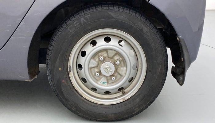 2017 Hyundai Eon ERA PLUS (O), CNG, Manual, 59,319 km, Left Rear Wheel