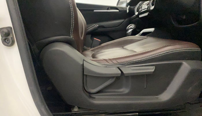 2020 KIA SONET HTK PLUS 1.0 DCT, Petrol, Automatic, 40,443 km, Driver Side Adjustment Panel