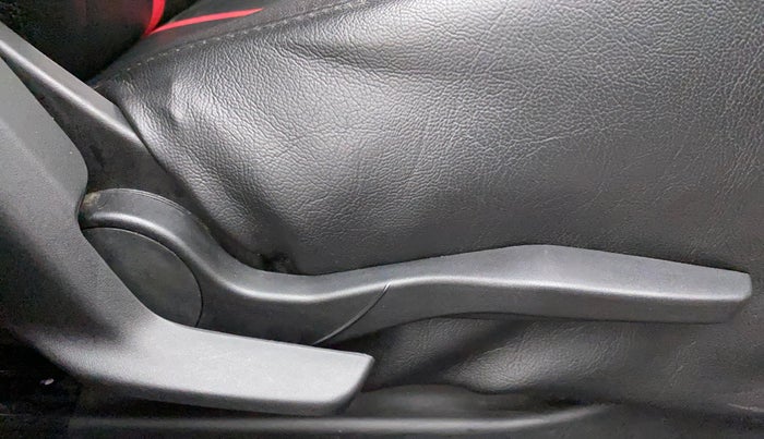 2020 Maruti Swift VXI, Petrol, Manual, 14,610 km, Driver Side Adjustment Panel