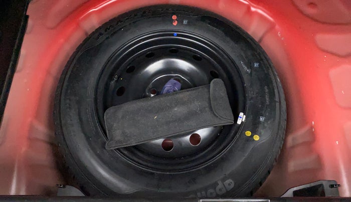 2020 Maruti Swift VXI, Petrol, Manual, 14,610 km, Spare Tyre