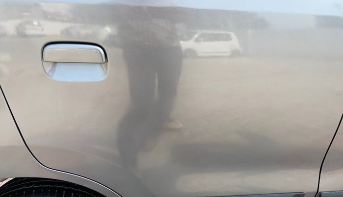 2016 Maruti Wagon R 1.0 VXI, Petrol, Manual, 43,514 km, Right rear door - Slightly dented