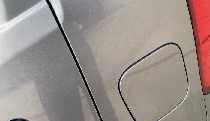 2016 Maruti Wagon R 1.0 VXI, Petrol, Manual, 43,514 km, Left quarter panel - Minor scratches