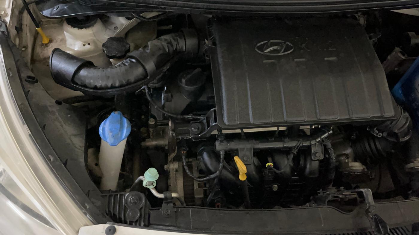 2016 Hyundai Grand i10 ASTA (O) 1.2 KAPPA VTVT, Petrol, Manual, 83,038 km, Engine View - Right
