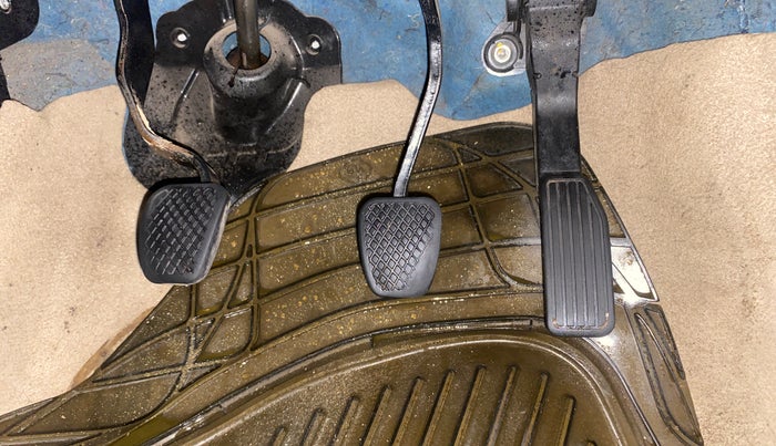 2015 Honda City 1.5L I-VTEC SV, Petrol, Manual, 1,10,770 km, Pedals