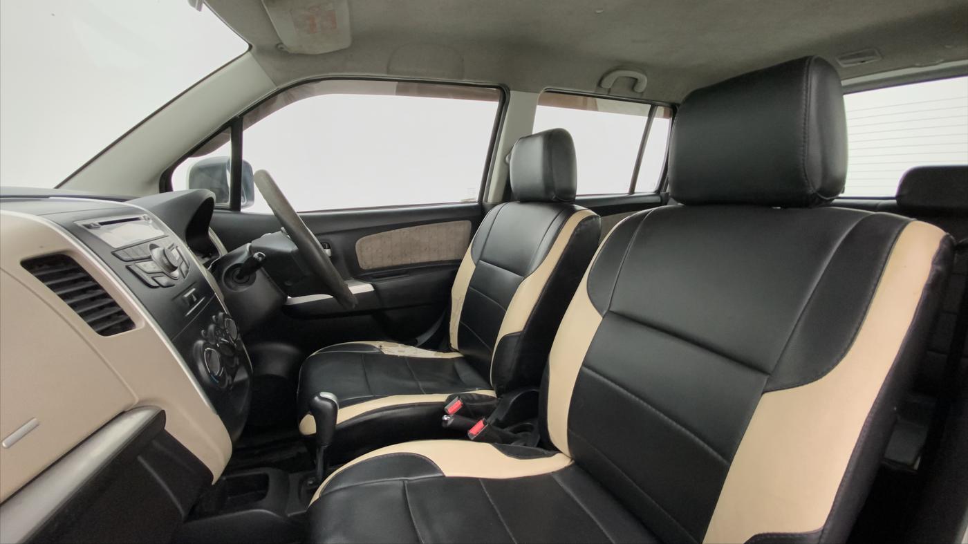 2016 Maruti Wagon R 1.0 VXI (O) AMT, Petrol, Automatic, 84,484 km, Right Side Front Door Cabin