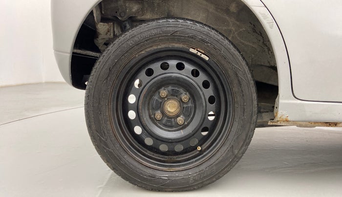 2016 Maruti Wagon R 1.0 VXI (O) AMT, Petrol, Automatic, 84,484 km, Right Rear Wheel