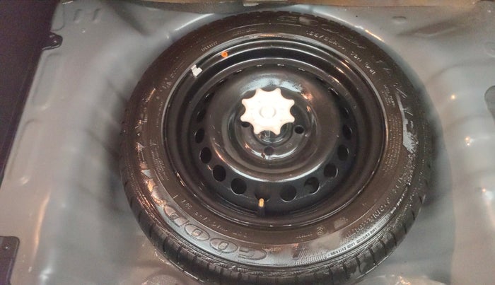 2017 Hyundai Grand i10 ASTA 1.2 KAPPA VTVT, Petrol, Manual, 34,734 km, Spare Tyre