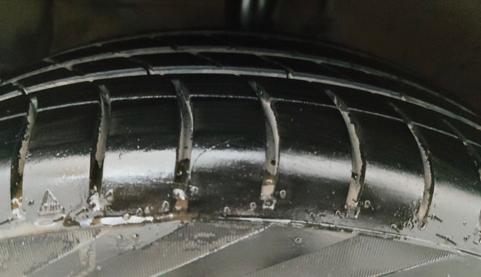 2017 Hyundai Grand i10 ASTA 1.2 KAPPA VTVT, Petrol, Manual, 34,734 km, Left Front Tyre Tread