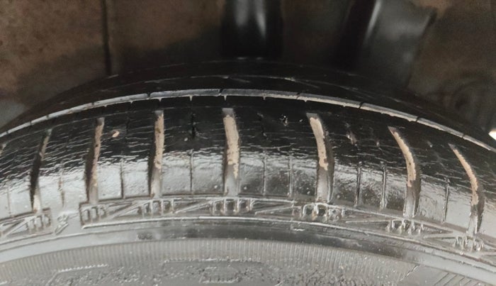 2017 Hyundai Grand i10 ASTA 1.2 KAPPA VTVT, Petrol, Manual, 34,734 km, Left Rear Tyre Tread