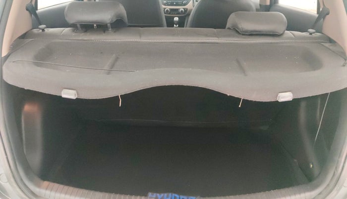 2017 Hyundai Grand i10 ASTA 1.2 KAPPA VTVT, Petrol, Manual, 34,734 km, Boot Inside